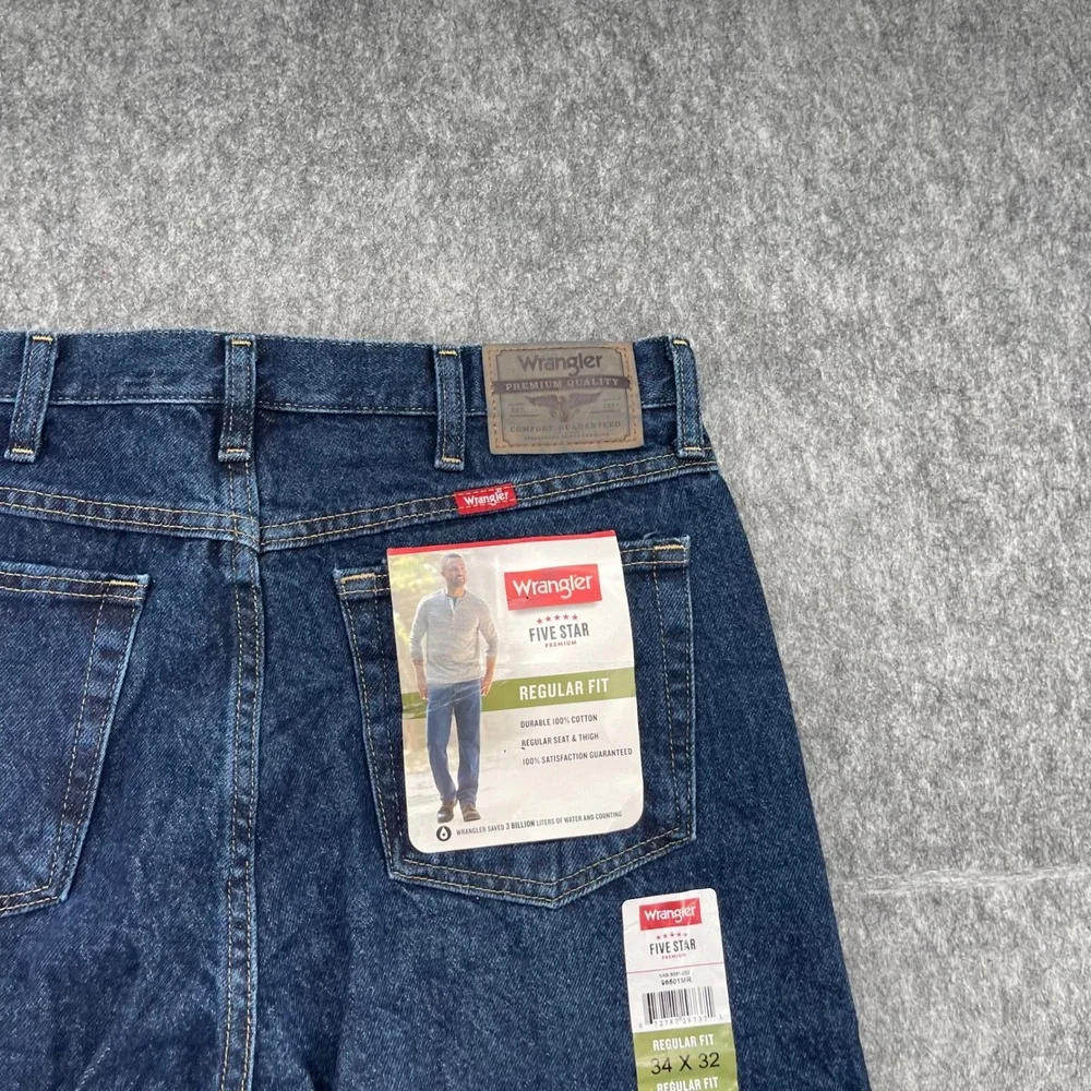Wrangler Jeans Mens 35x32 Blue Dark Wash Straight Leg Regular Fit New